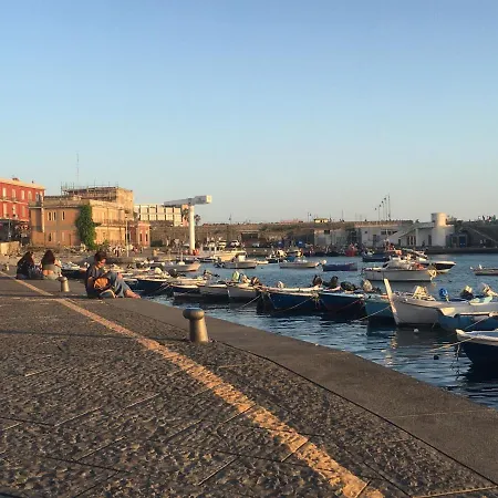 Neapolis Bay Apartment Portici